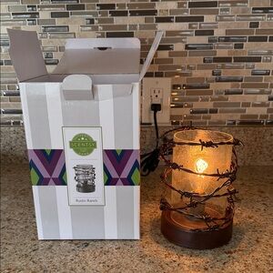 Scentsy Rustic Ranch Barbed Wire Glass Warmer - Brown/Amber Glow